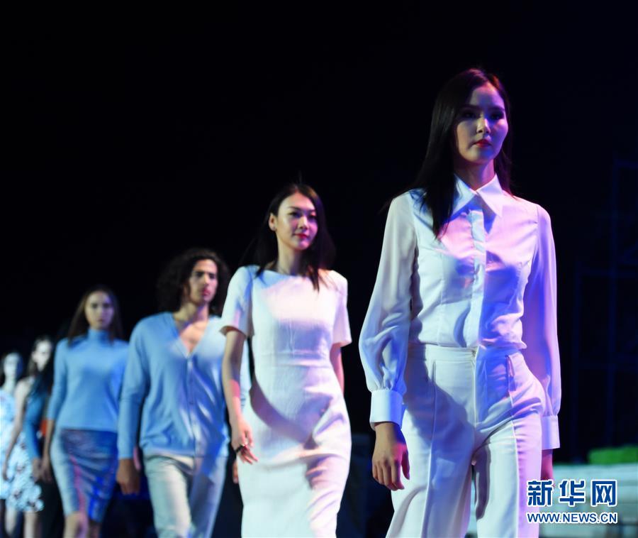 2017中国·苏尼特国际时装周在内蒙古开幕